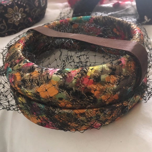 Vintage Hats and Hat Pins (Collection)